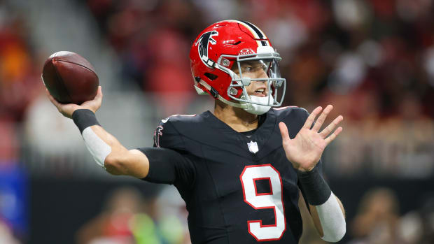 Oct 15, 2023; Atlanta, Georgia, USA; Atlanta Falcons quarterback Desmond Ridder (9) throws a pass against the Washington Commanders in the first quarter at Mercedes-Benz Stadium. Mandatory Credit: Brett Davis-USA TODAY Sports